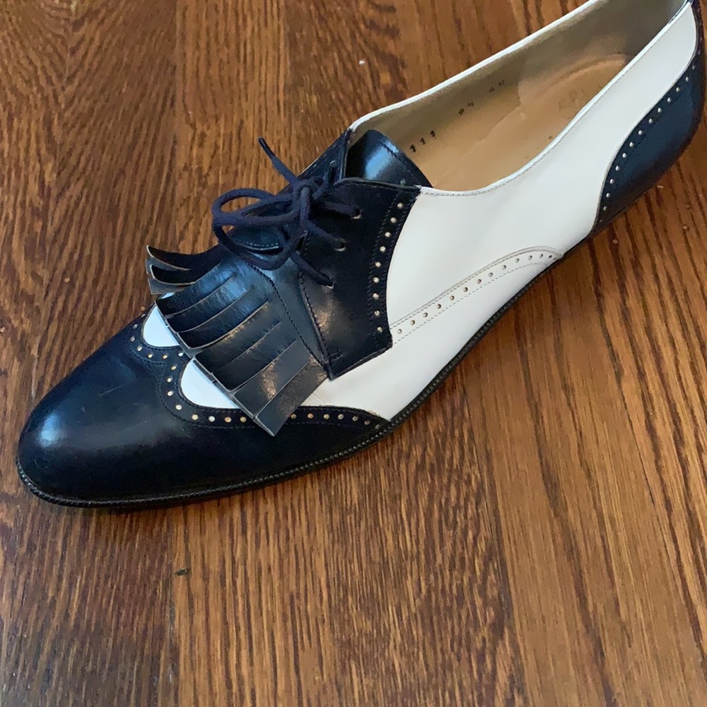 Ferragamo Oxfords 9.5 Narrow